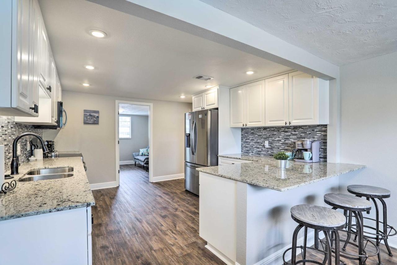 Pet-Friendly Gulfport Home Less Than 2 Mi To Beach St. Petersburg Esterno foto